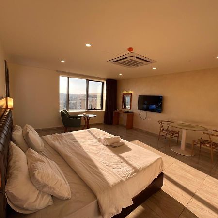 Jawharet Alswefiah Hotel Suites アンマン エクステリア 写真